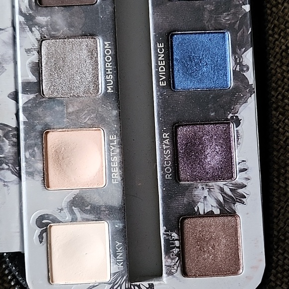 Urban Decay smoke palette - Picture 5 of 6